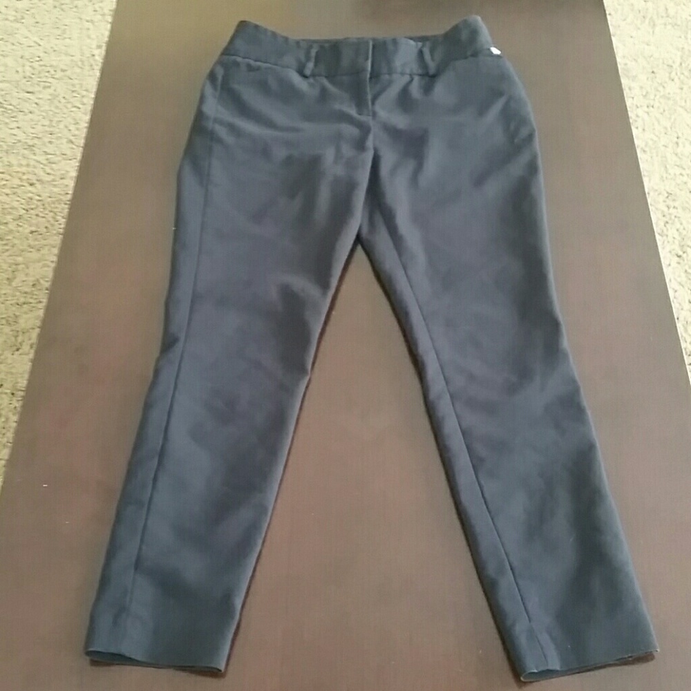 Black skinny trousers